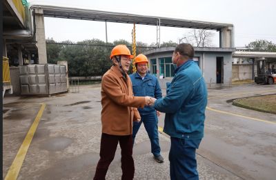 鼓干劲、送祝福 向坚守在岗位的吕氏贵宾会奋斗者致敬