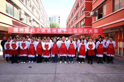 锅铲翻飞间，便有了“家”的味道~